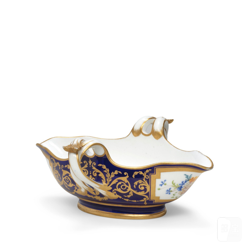 A Sèvres blue-ground sauceboat (saucière), dated 1786 - 图10